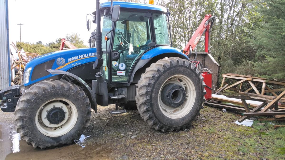 Tractor D&J